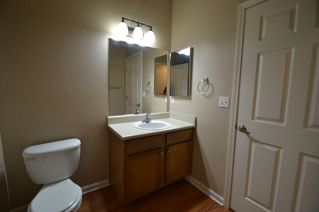 Building Photo - 6924 Ash Creek Heights