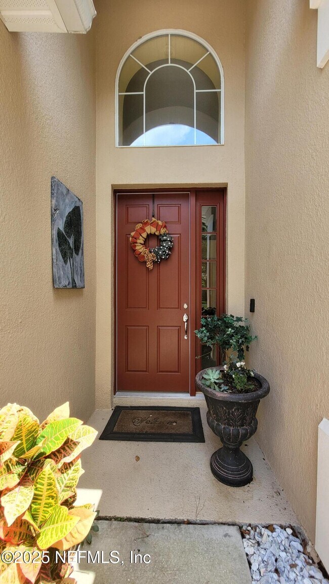 Primary Photo - 8247 Hedgewood Dr
