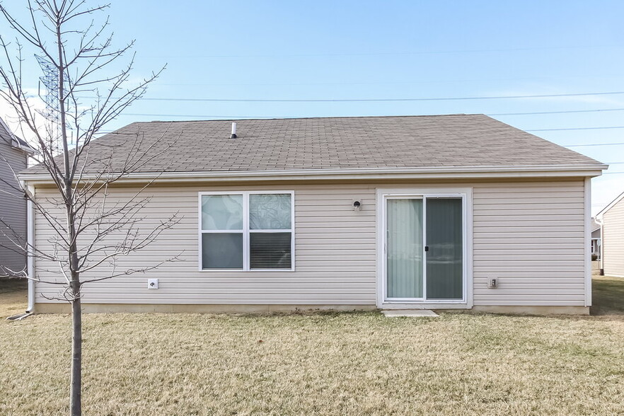 Building Photo - 4645 Deacon Ln