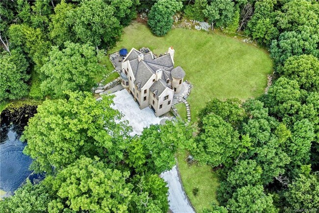 Building Photo - 51 Chapman Rd