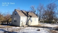 Building Photo - 2420 SE Ohio-