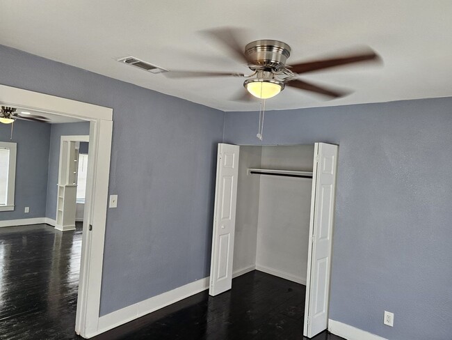 Building Photo - 2 bedroom house for rent in Downtown Killeen