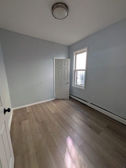 Building Photo - 200 Bergen Ave