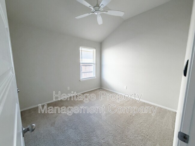 Building Photo - 139 Lyndon Dr