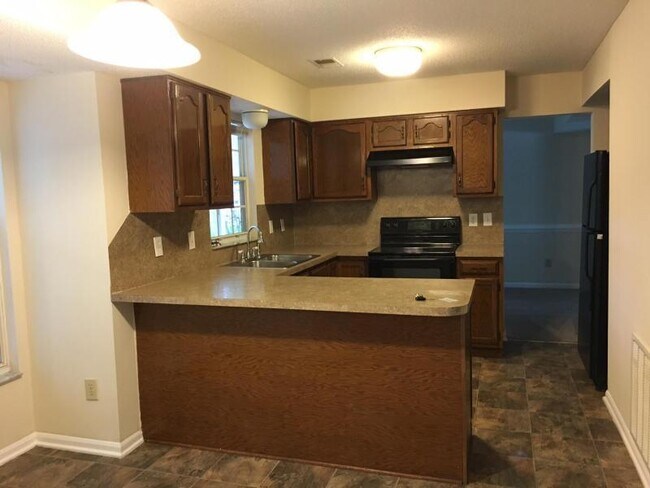 Building Photo - Gorgeous Home in Crowfield Plantation!