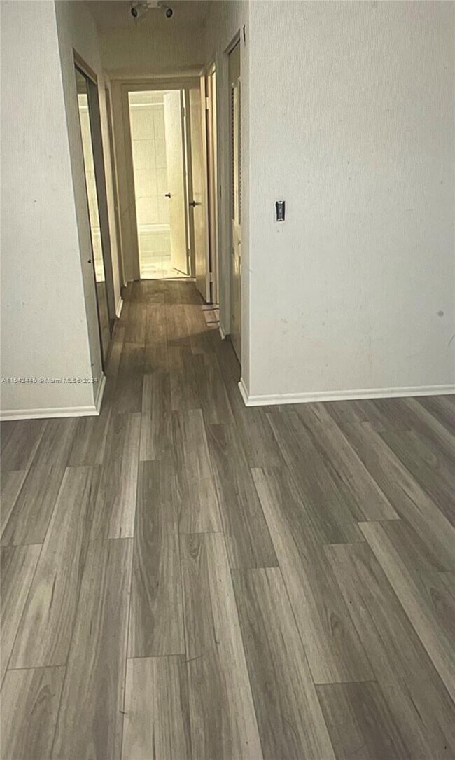 Building Photo - 7765 SW 86th St