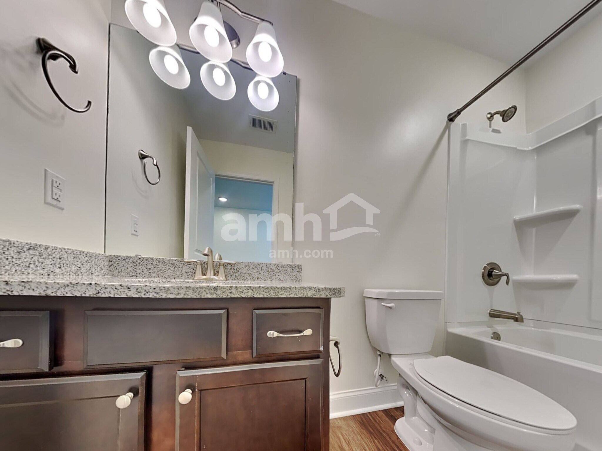 Building Photo - 1821 Produce Ln