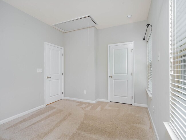 Building Photo - 13844 Winmau Ln