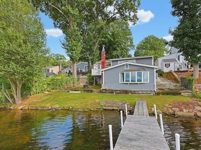 Building Photo - 47 Lakeshore Dr