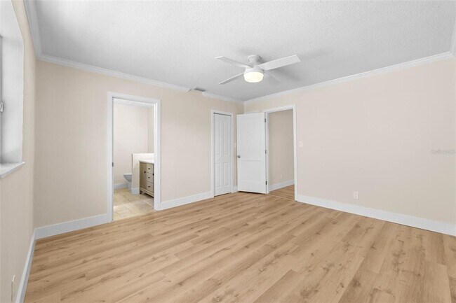 Building Photo - 2026 Bayou Grande Blvd NE