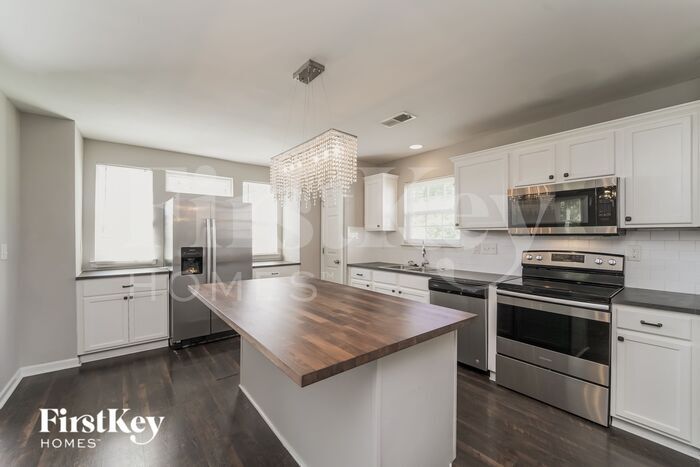 Building Photo - 507 Woodington Ln