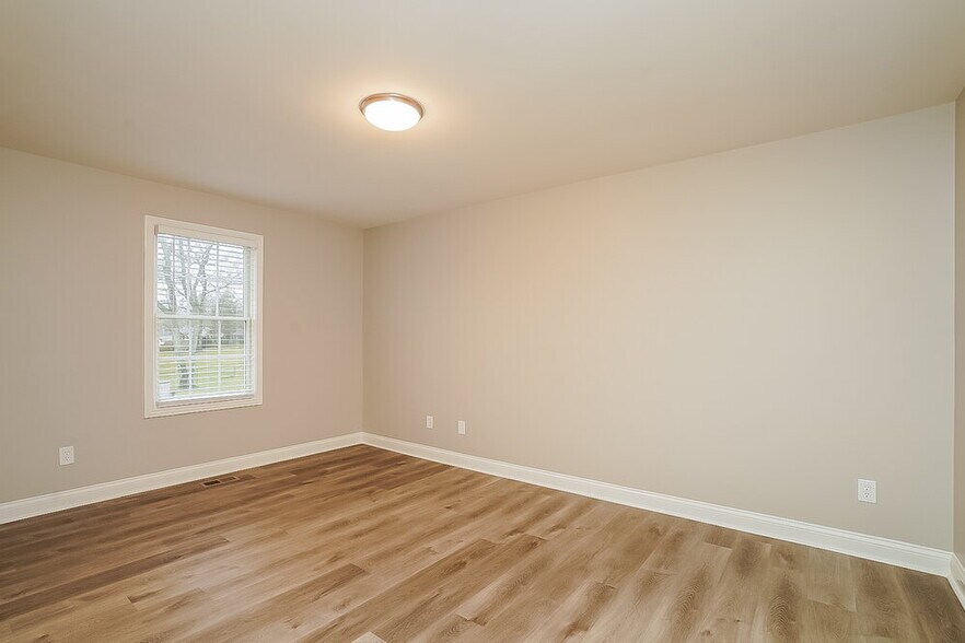 Building Photo - 505 Hopewood Ct