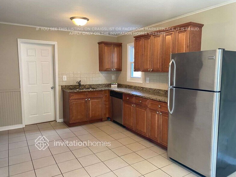 Building Photo - 9220 S 49th Ct