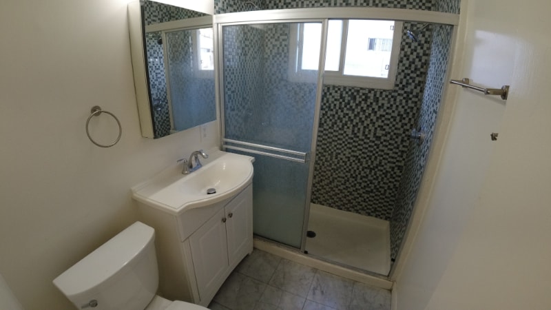 Building Photo - 924 Hancock Ave