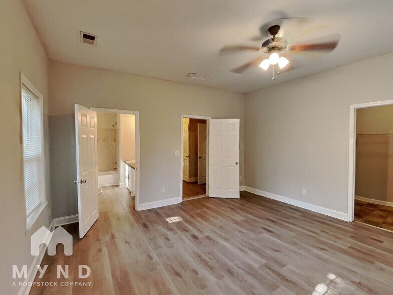 Building Photo - 1708 Evans Dr SW