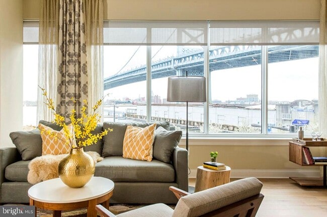 Building Photo - 235 N Christopher Columbus Blvd