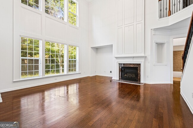 Building Photo - 3062 Eastbrook Terrace