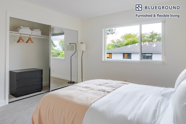 Building Photo - 20200 Lucille Ave