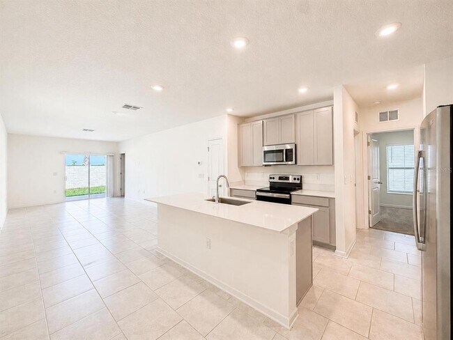 Building Photo - 360 Loch Ct