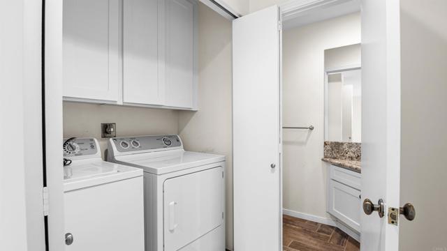 Building Photo - 812 Kalpati Cir