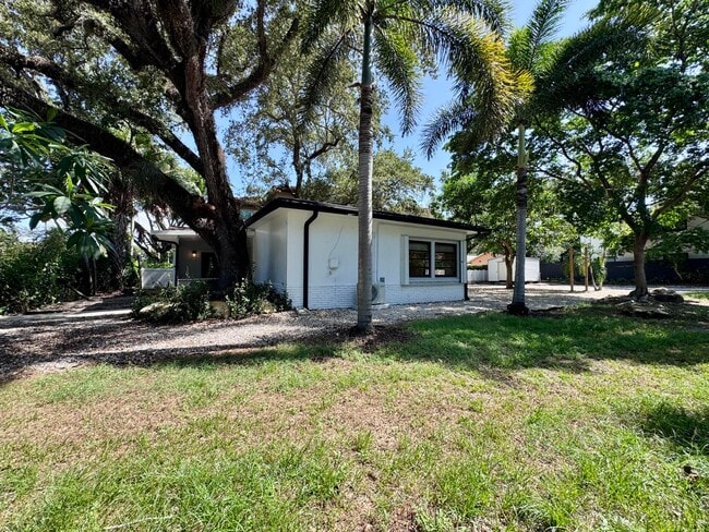 Building Photo - 2390 SW 18th Ave