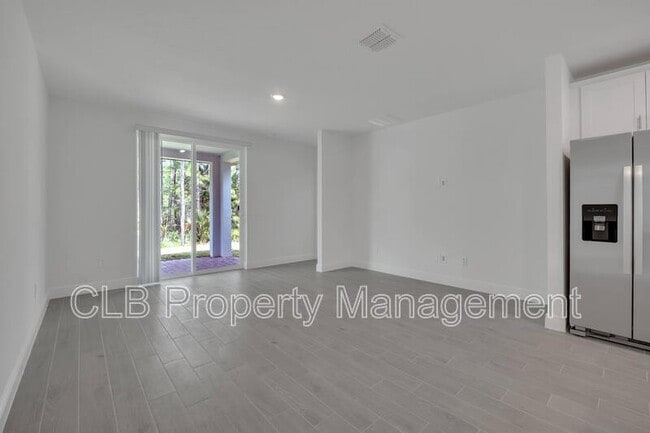 Building Photo - 132 Lost Ball Dr