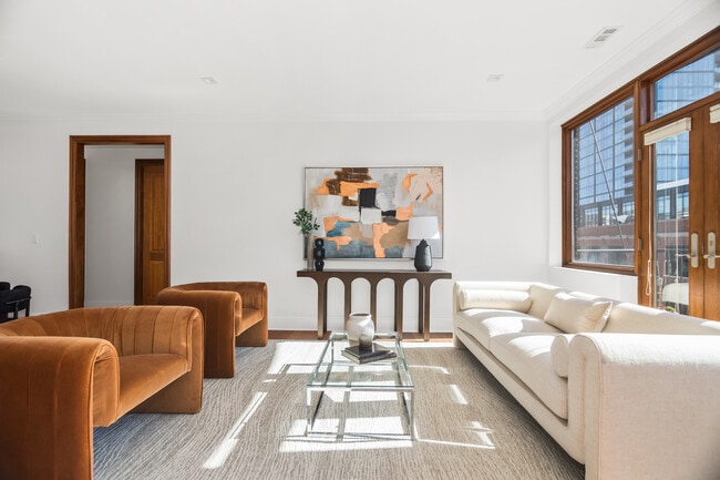 Building Photo - 1152 W Fulton Market