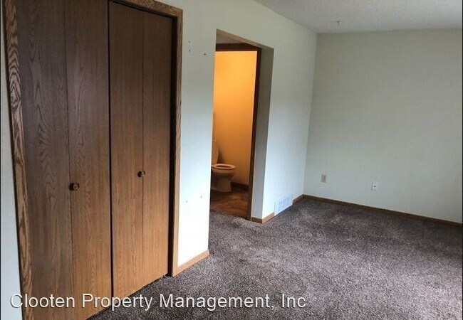 Building Photo - 3 br, 1.5 bath House - 3740 Renee Drive