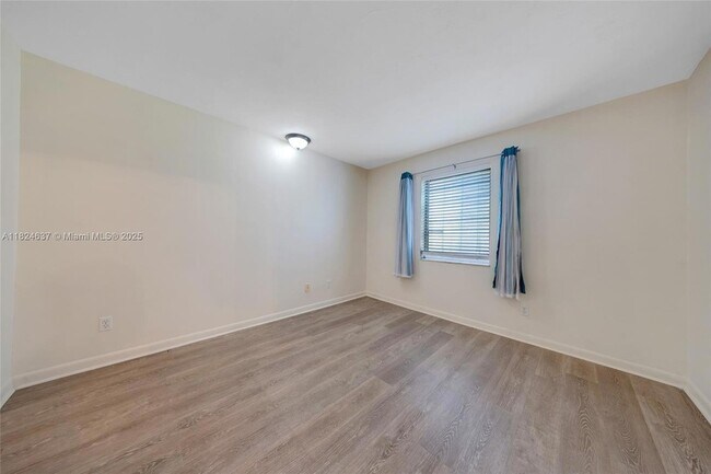Building Photo - 8701 SW 141st St