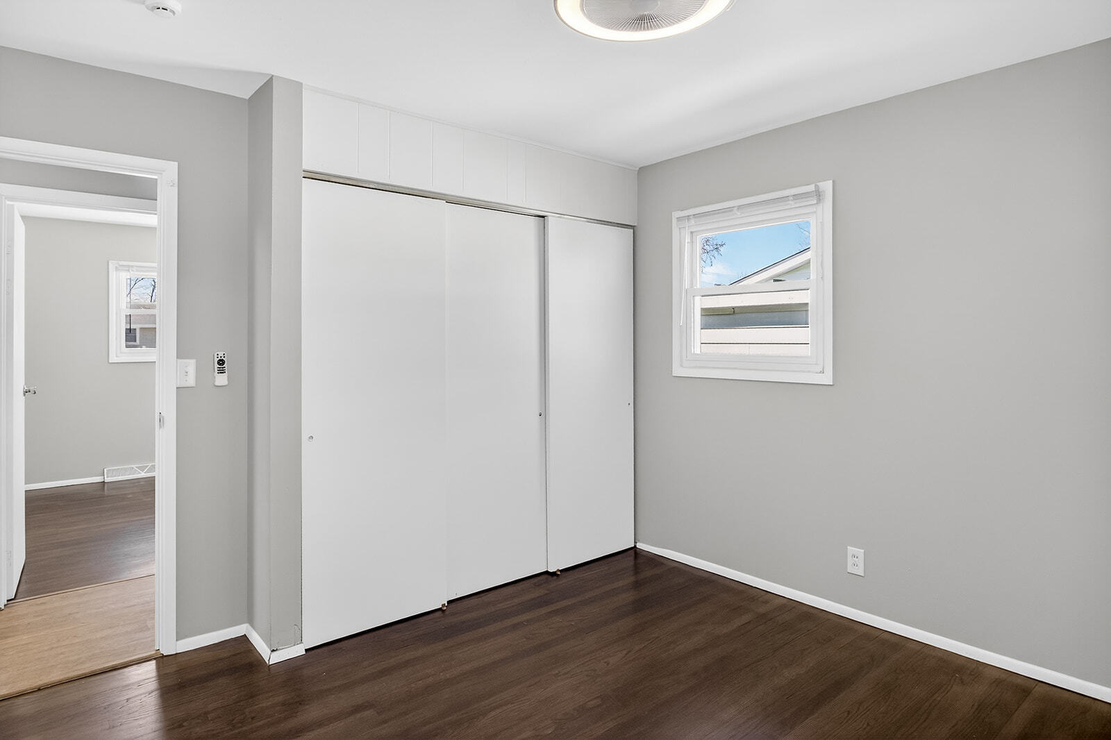 Building Photo - 7407 Saturn St