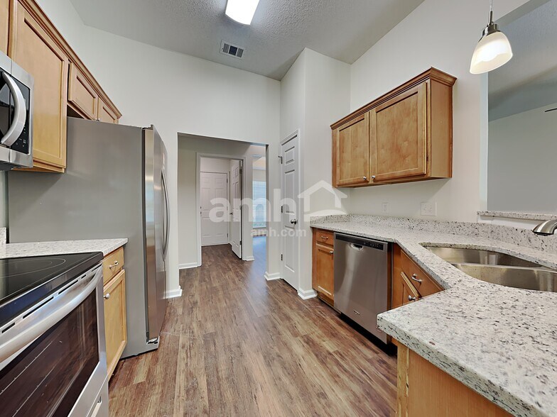 Building Photo - 362 Stonebridge Cir