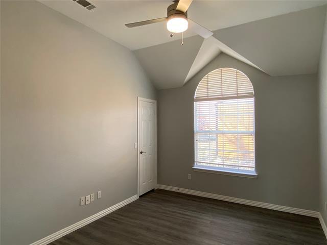 Building Photo - 429 Crestview Point Dr