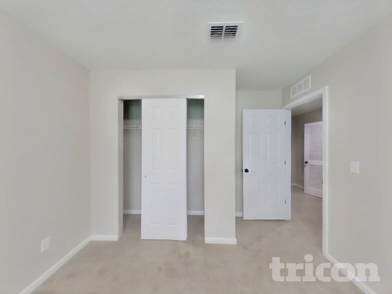 Building Photo - 754 Libra St