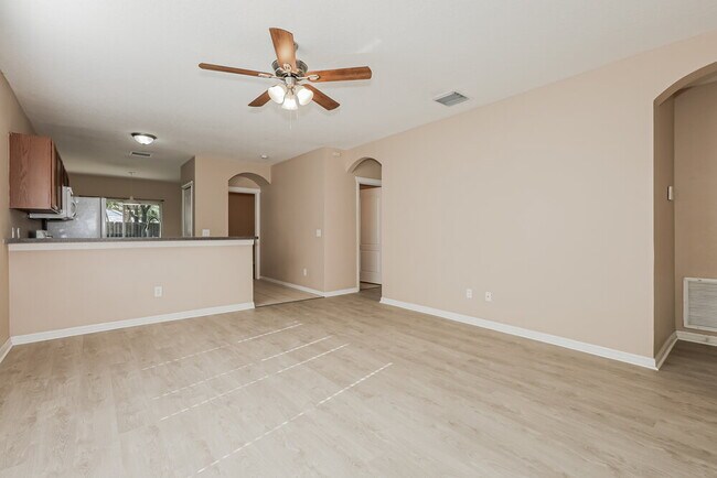 Building Photo - 7455 Oxford Garden Cir