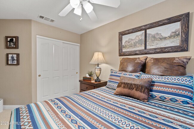 Building Photo - 4553 E Coyote Wash Dr