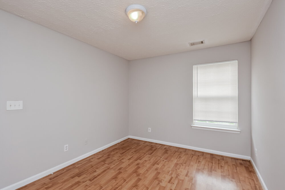 Building Photo - 145 Meadowridge Dr