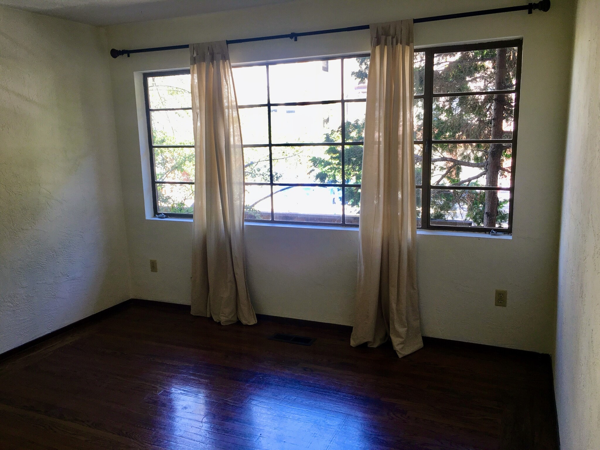 Bedroom 1 - 2342 Hilgard Ave