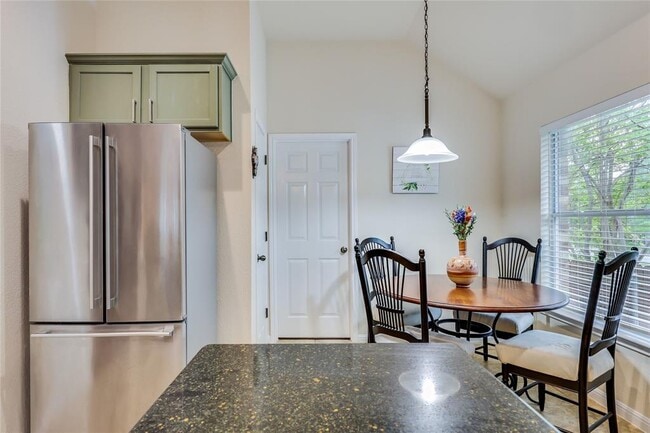 Building Photo - 1426 Gracy Dr