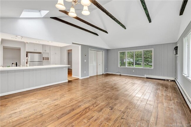 Building Photo - 4 Cranbury Woods Rd