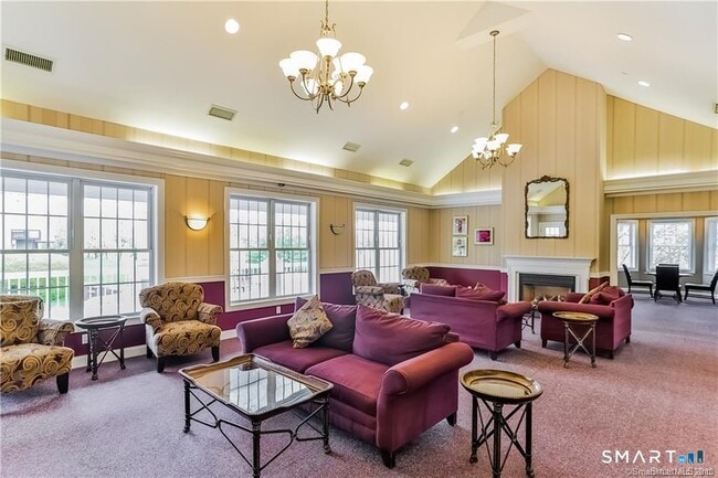 Building Photo - 1303 Bradford Dr