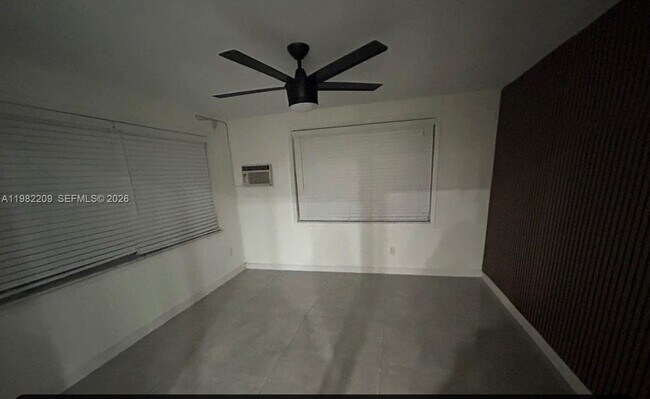 Building Photo - 2197 SE Shelter Dr