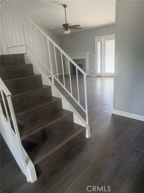 Building Photo - 8 Clover