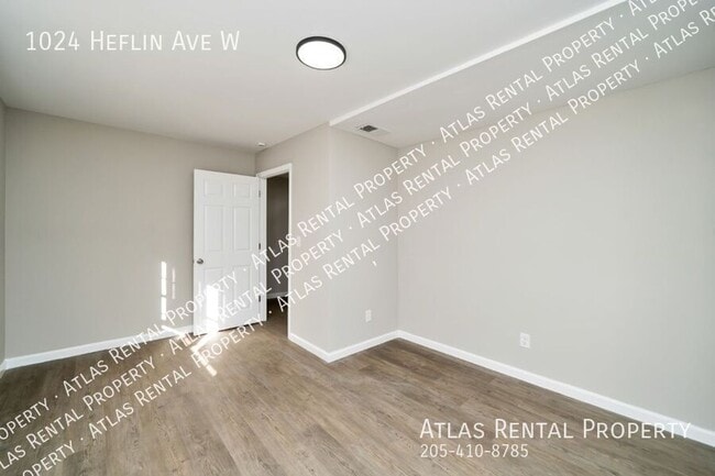 Building Photo - 1024 Heflin Ave W