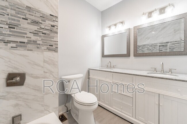 Building Photo - 1211 E Hanna Ave