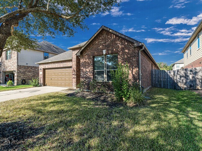 Building Photo - 11103 Avery Oaks Ln