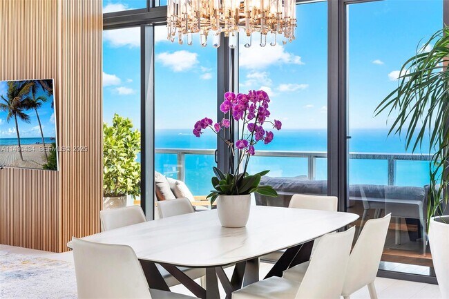 Building Photo - 2201 Collins Ave