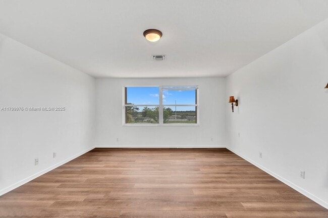 Building Photo - 12686 Little Palm Ln