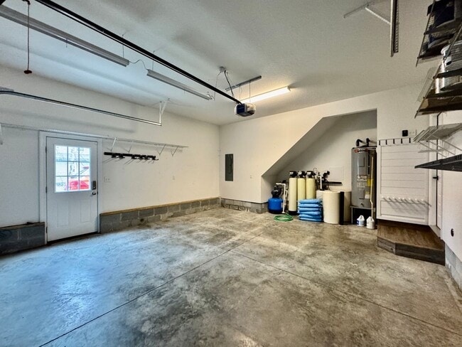 Building Photo - Farmhouse-style Home - Ready NOW in Pungo! A First Time Rental with a HUGE Fenced Yard, Attached ...