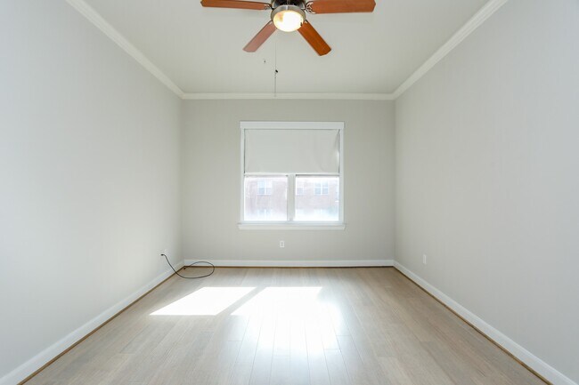 Building Photo - 300 St Joseph Pkwy