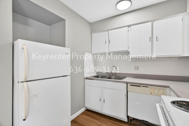 Building Photo - 3313 Droste Rd